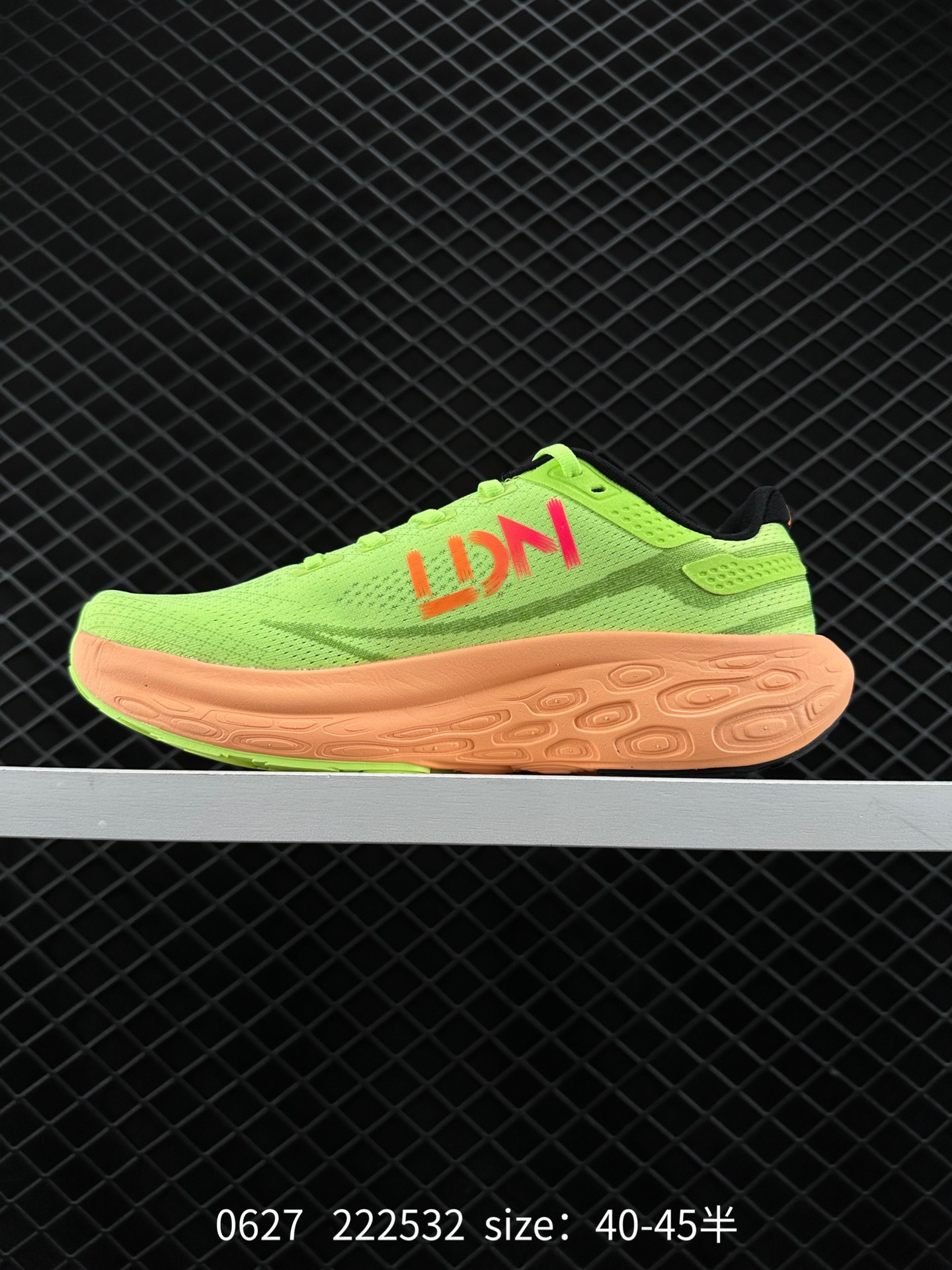 BLUE BOTTLE COFFEE x New Balance NB1080 v12